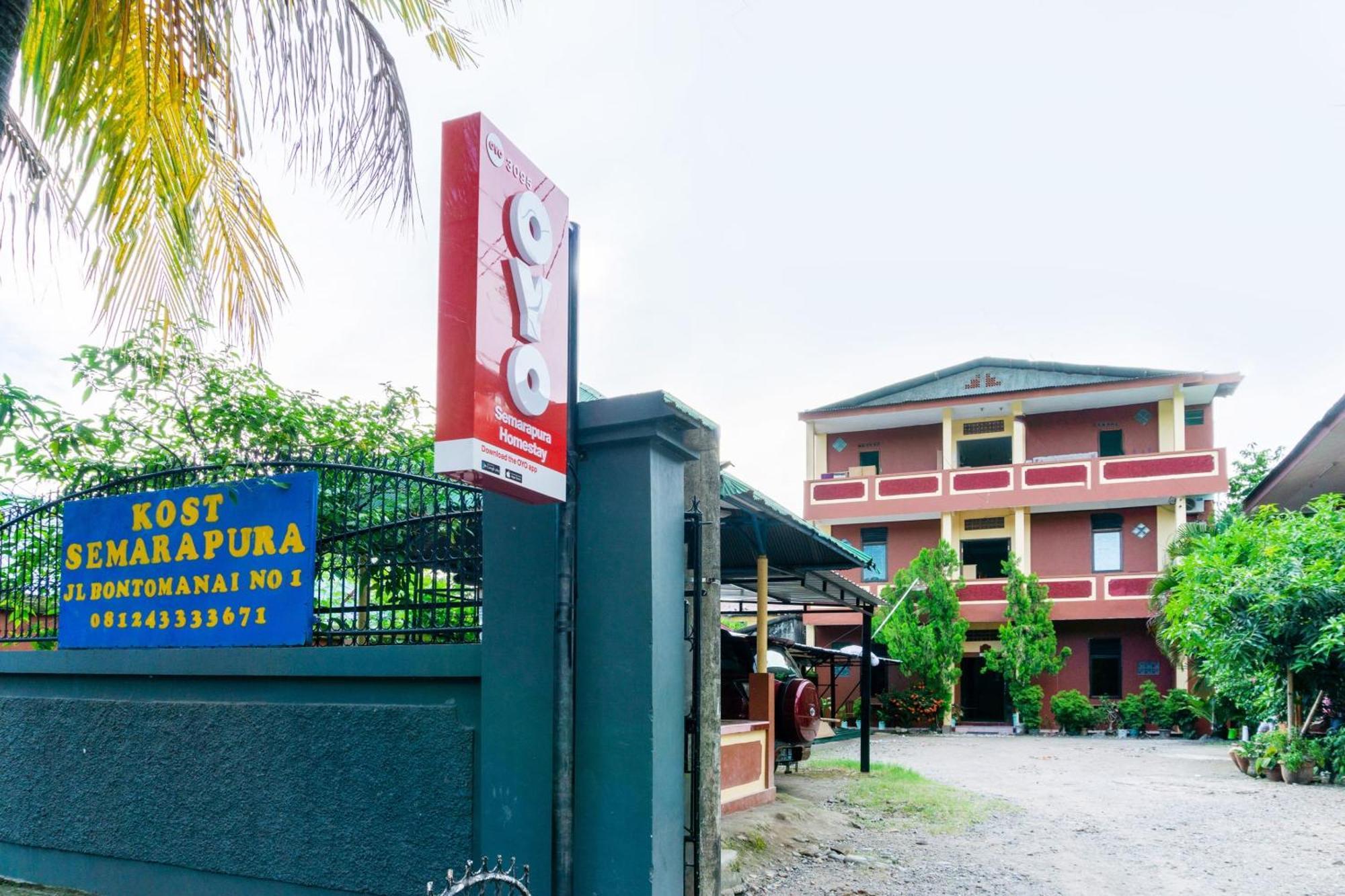 Oyo 3095 Semarapura Homestay Macasar Exterior foto