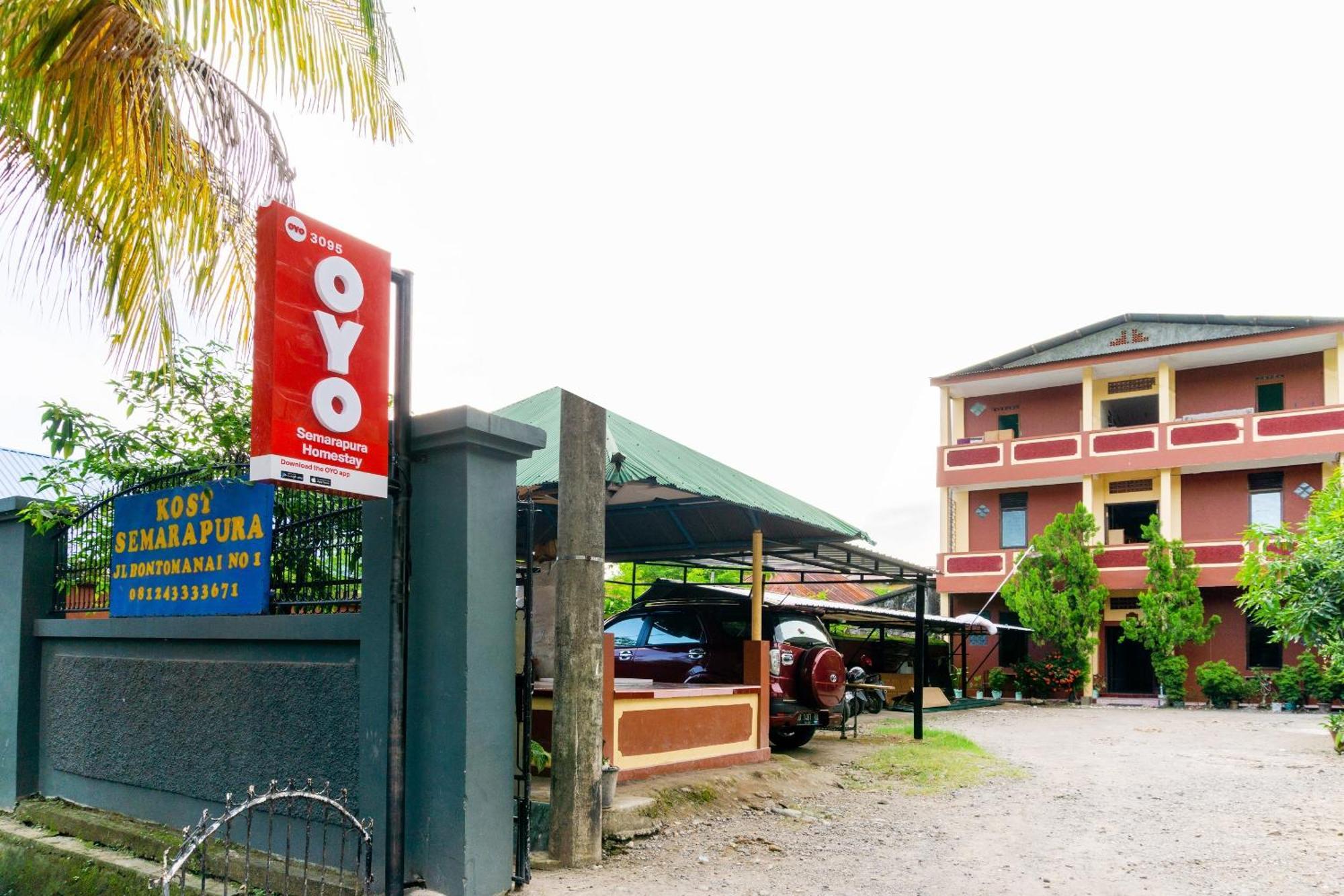 Oyo 3095 Semarapura Homestay Macasar Exterior foto