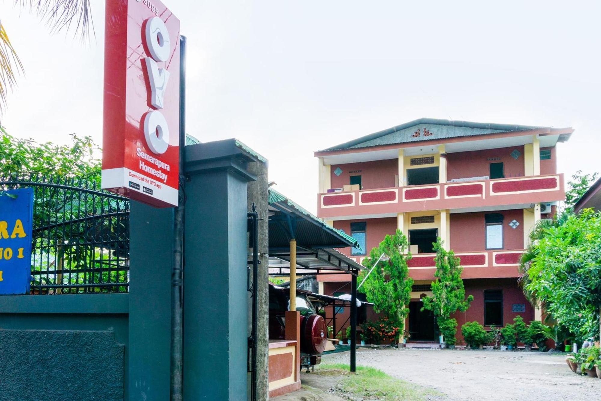 Oyo 3095 Semarapura Homestay Macasar Exterior foto